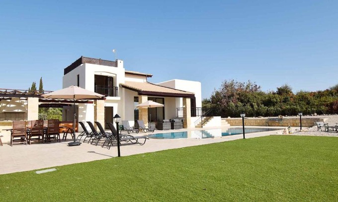 Aphrodite Hills Villa | Fantastic golf view Villa Inia 26 on Aphrodite Hills Resort, within walking distance to resort centre