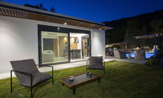 Fternon Villa | Faos Villa three built in a privileged natural environment