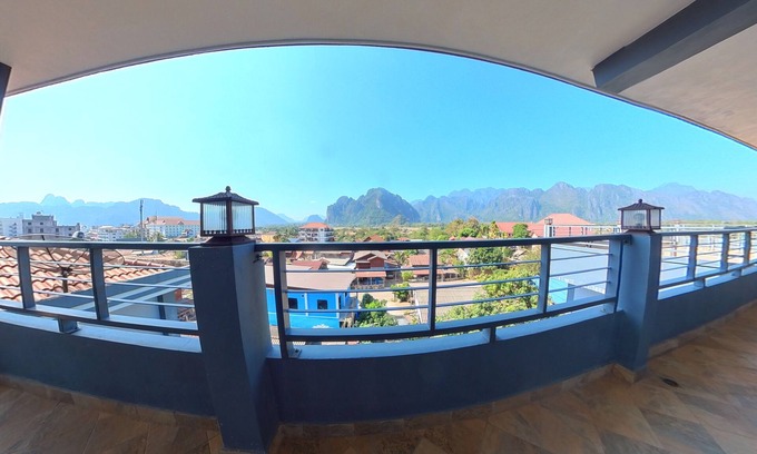 Vang Vieng Hostel | Faraway Suites - Hostel