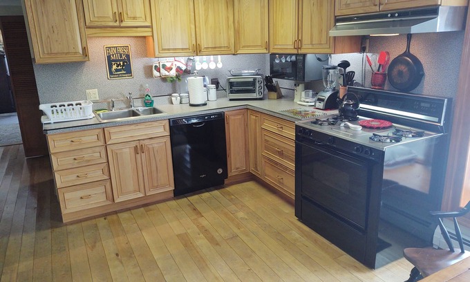 Stephentown Other | Farm House in Mt. Meadow