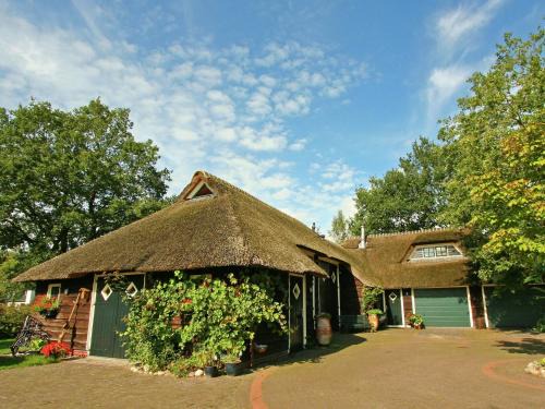 Balkbrug House | Farmhouse in Balkbrug with Sauna