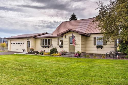 Grangeville House | Farmhouse in Country Setting Near Gravity Hill