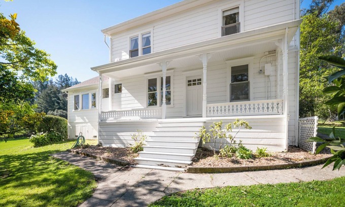 Sebastopol Other | Farmhouse Oasis on 3 acres in West Sonoma County. Centrally located