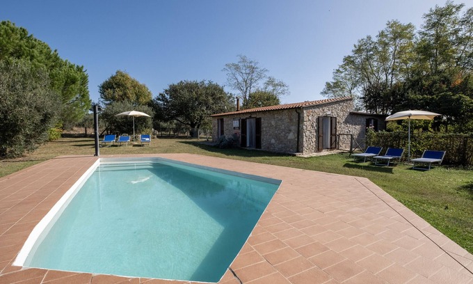 Pitigliano Other | Farmhouse "Roccia" with Shared Pool, Private Terrace & Wi-Fi