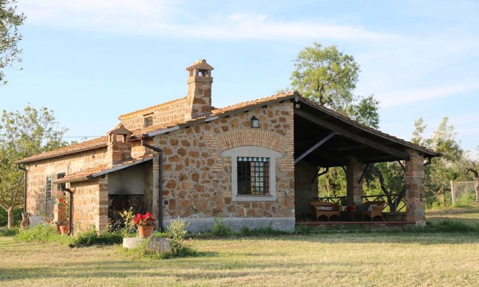 Cerveteri House | Farmhouse surrounded by olive trees a few steps from the center of Cerveteri