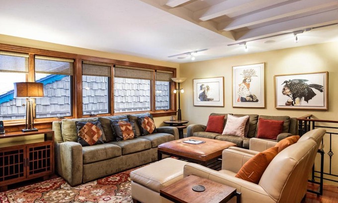 Aspen House | Fasching Haus Unit 9, Deluxe Condo w/A/C in the living area, 2 Blocks to Downtown Aspen