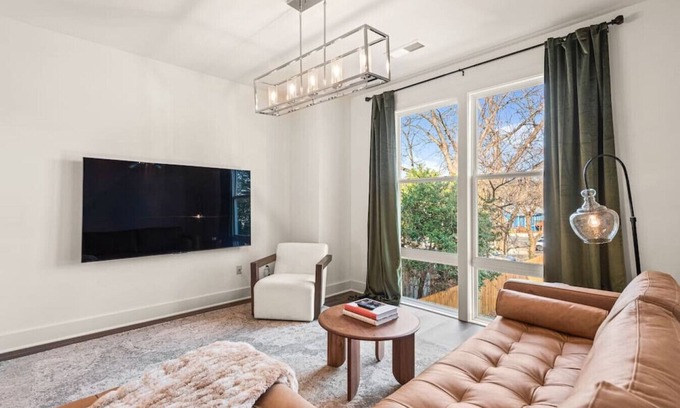 East Atlanta House | Fast Wifi|Downtown EAV| EAV Retreat