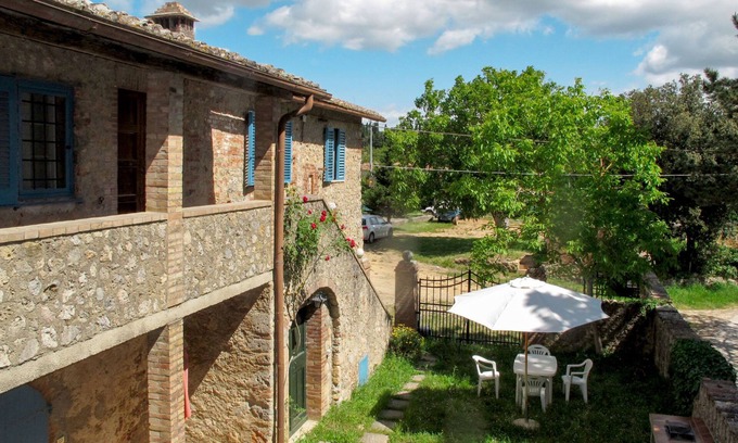 Monteriggioni Apartment | Fattoria Petraglia - Padronale by Interhome