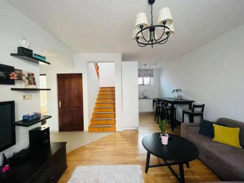 Odorheiu Secuiesc Apartment | Fay-home