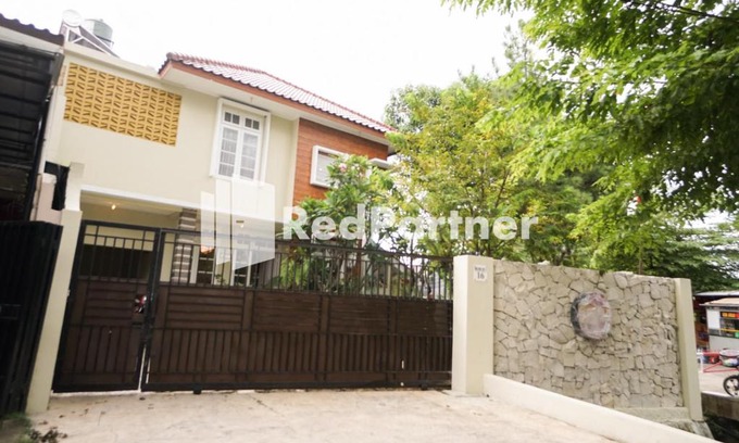 Jatinegara Hotel | Fazza Syariah Mitra RedDoorz