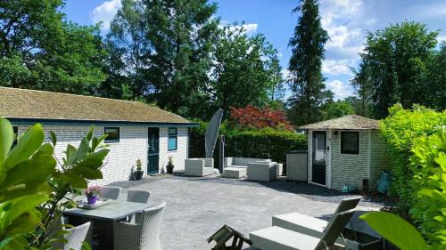Beekbergen-West Ski Chalet | FELICITY - Family Home in the forest