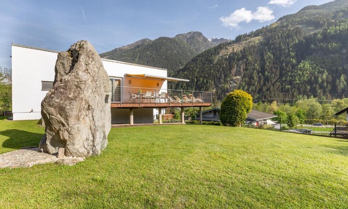 Flattach Apartment | Ferienhaus Bergpanorama mit Sauna & großem Garten