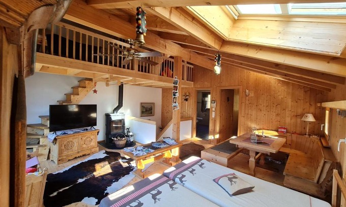 Klosters-Serneus House | Ferienhaus & Ferienwohnung Wiñay Wayna Gotschna Blick Klosters