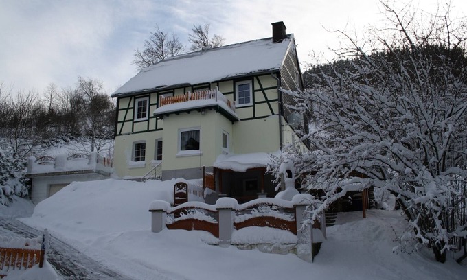 Schwalefeld House | Ferienhaus in der Nähe des Skigebietes
