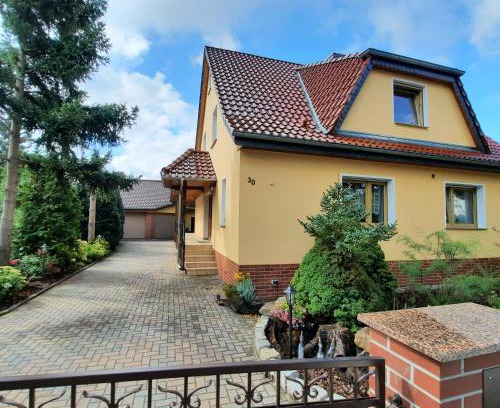 Cottbus House | Ferienhaus Kleeblatt