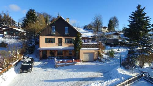 Schmiedefeld am Rennsteig Apartment | Ferienwohnung Ritter