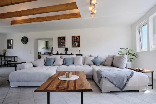 Fange Apartment | Ferienwohnung 12 Monkeys