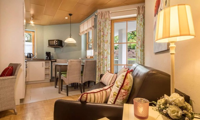 Neufrach Apartment | Ferienwohnung 8, 52qm, 1 Schlafzimmer, max. 2 Personen