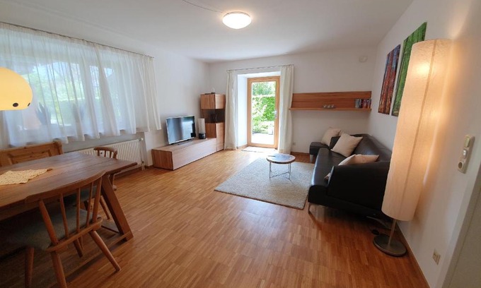 Prien am Chiemsee Apartment | Ferienwohnung BaMBi