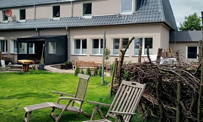 Karolinenkoog Apartment | Ferienwohnung , im Karolinenkoog Erholung zwischen Feld und Deich