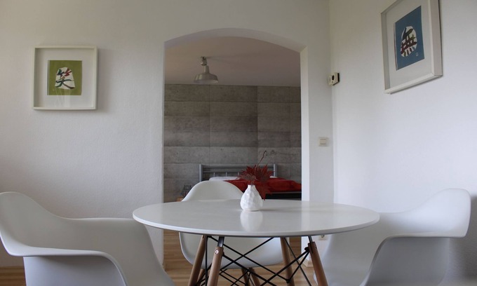 Schwaebisch Gmuend Apartment | Ferienwohnung mit Terrasse in Halbhöhenlage am Stadtrand von Schwäbisch Gmünd