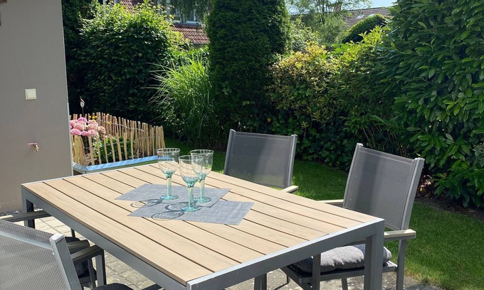 Markdorf Apartment | Ferienwohnung Fünfländerblick - 2-raum-ferienwohnung Dusche/wc, 55 qm, EG