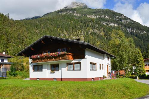Vorderhornbach Apartment | Ferienwohnung Frauenschuh