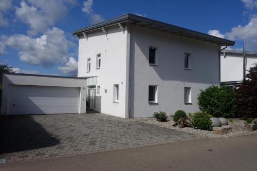 Aalen Apartment | Ferienwohnung Himmlingen