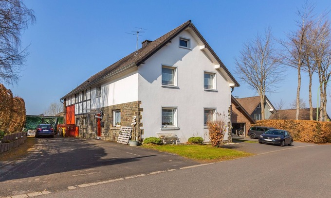 Hofen Apartment | Ferienwohnung in Monschau-Höfen mit eigenem Garten