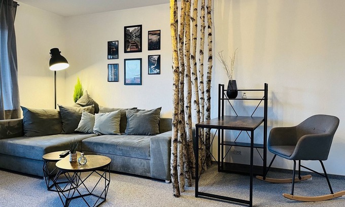 Bad Berleburg Apartment | Ferienwohnung im Erdgeschoss mit Balkon und Wlan