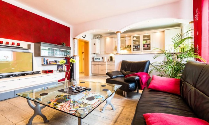 Muelheim Apartment | Ferienwohnung Köln Messenähe