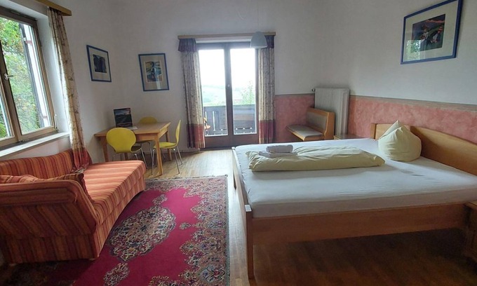 Bad Kohlgrub Apartment | Ferienwohnung - Landhaus Schönblick