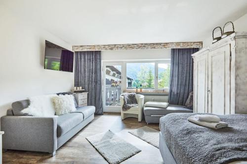 Groissenbach Apartment | Ferienwohnung Loferblick