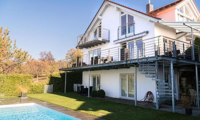 Beuren Apartment | Ferienwohnung Mönch