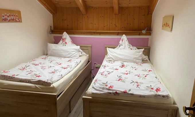 Arnbruck Apartment | Ferienwohnung* mit 2 Bädern und separatem Hauseingang