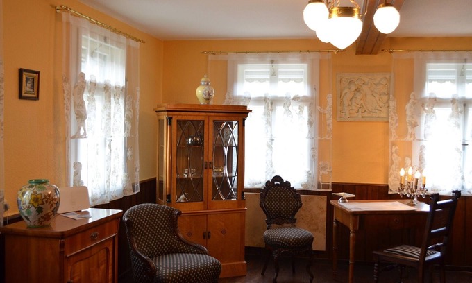 Untermerzbach Apartment | Ferienwohnung mit historischer Austattung und Boxspringbett