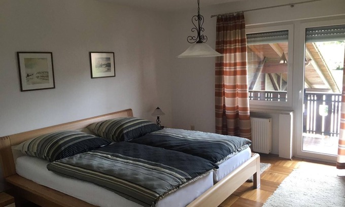 Zwiesel Apartment | Ferienwohnung mit Großzügigem Balkon