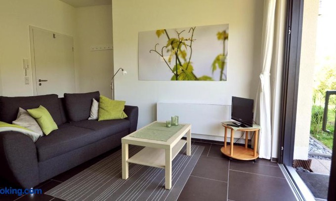 Kaimt Apartment | Ferienwohnung Moselufer Zell