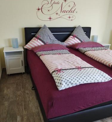 Hilbringen Apartment | Ferienwohnung Saarwiesen