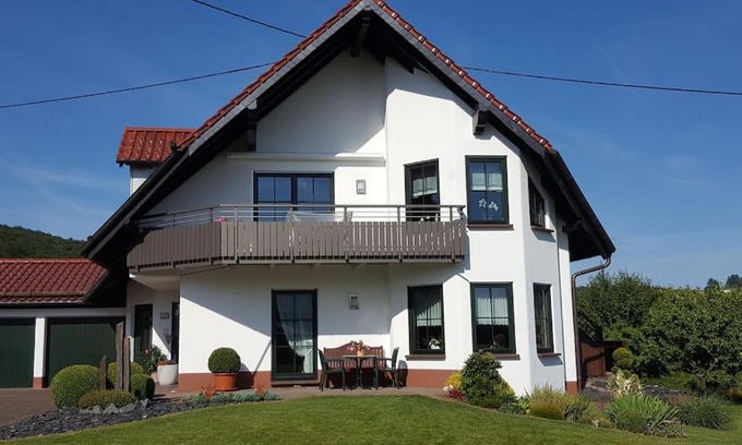 Mosbruch Apartment | Ferienwohnung Weiherblick, Vulkaneifel