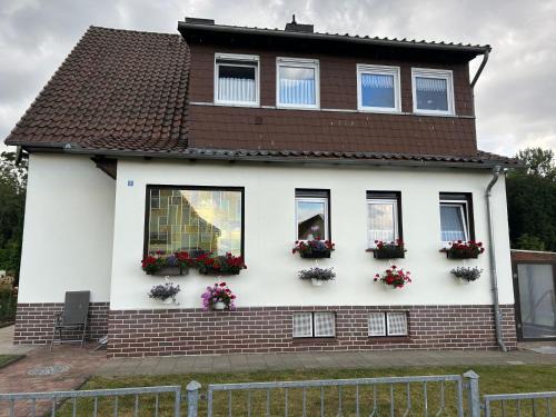 Winzlar Apartment | Ferienwohnung Winzenburg Naturnah und ruhig gelegene Ferienwohnung nah am Steinhuder Meer und Dino Park Münchehagen