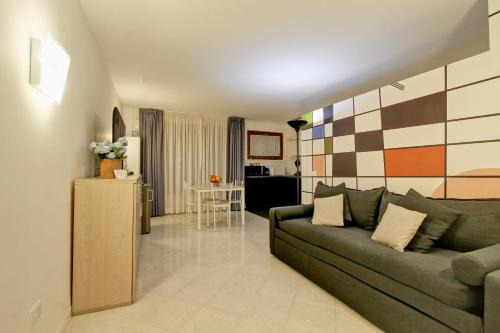 Quartiere XIII Aurelio Apartment | Fermata San Pietro - appartamento con parcheggio