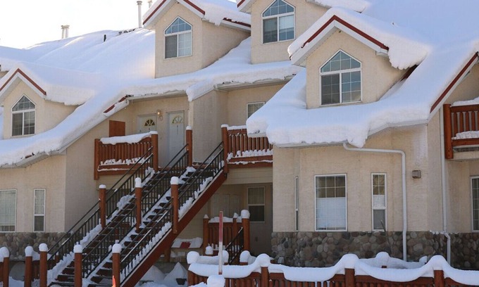 East Kootenay Condo | Fernie Stanford Hotel & Resort - Two bedroom, 2 bathroom Condo -NO PETS