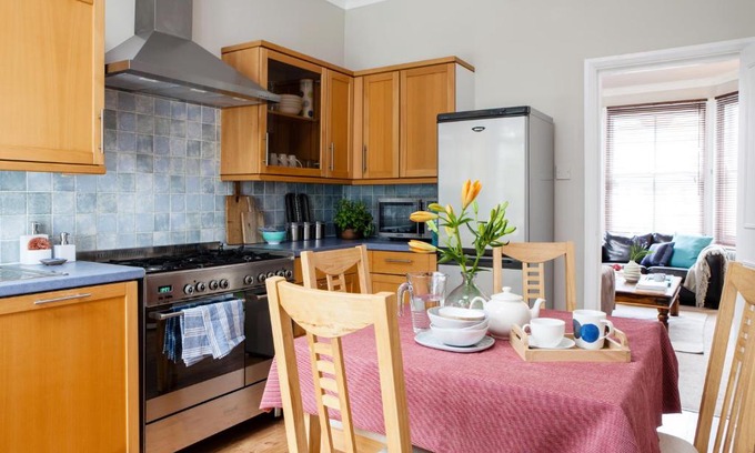 Balham Apartment | Fernlea Garden 3