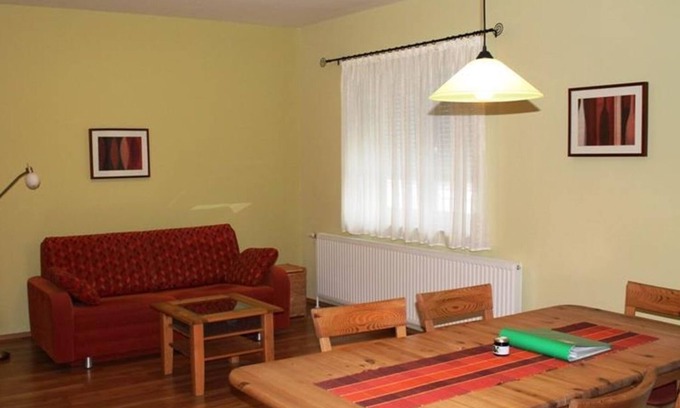 Gols Apartment | Fewo 2 Weinblüte - Ferienhof Weingut Lunzer