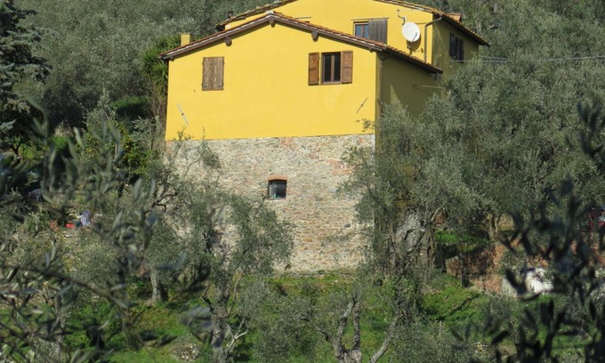 Calci House | Fewo in Toskanischem Landhaus mit Garten, Pisaner Berge, Natur pur