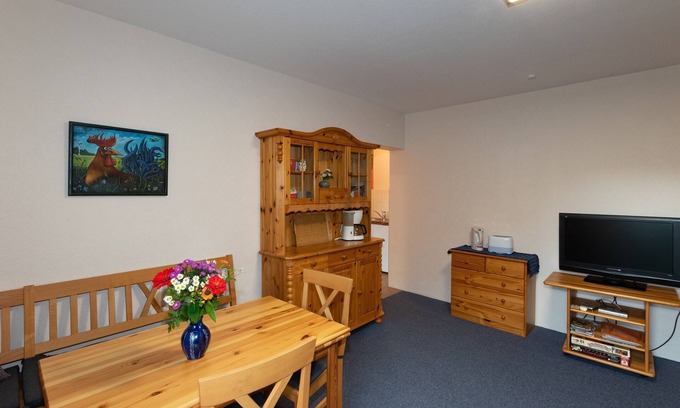 Werben Apartment | Fewo Kiefer, SZ, Wohnr./küchenz., Du/wc - Zimmermanns Ferienhof