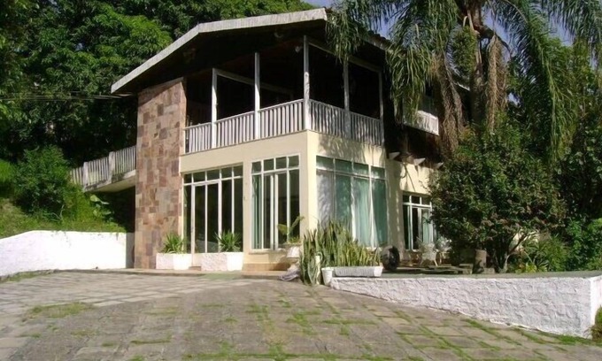 Mairipora House | Field townhouse with Fish-Pay at the door