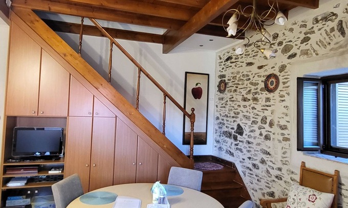 Karvelas Cottage | Filanthi's Retreat In Mani's Nature Experience Adventure,Charm and Serenity!