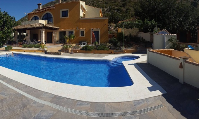 Denia House | finca with large pool and garde, quiet location near town, small urbanisation